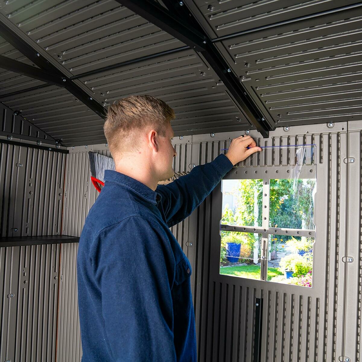 LIFETIME 9.5 x 7 フィート (2.9 x 2.1 m) 屋外用物置