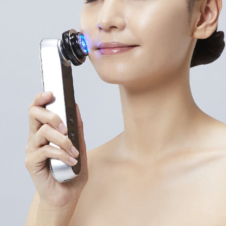 ヤーマンYA-MAN フォトプラスハイパー HRF-11 美顔器 ヤーマン(Ya-man) フォトプラスハイパー HRF11B シルバー 美顔器