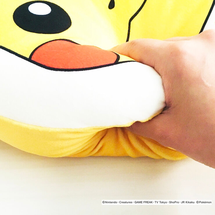 ポケモン フェイスクッション 25cm x 30cm ピカチュウ ポケモン フェイスクッション 25cm x 30cm ピカチュウ