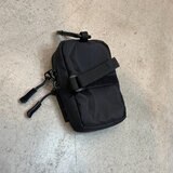 ノアール プロンプト ポケットバッグ ブラック