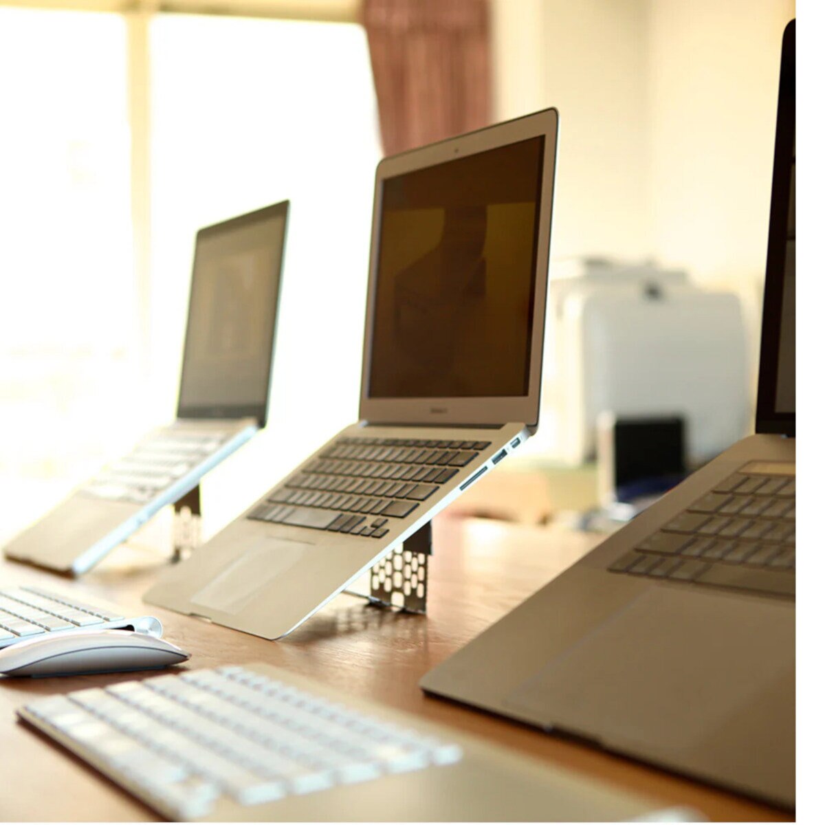 ONED / Majextand ノートパソコンスタンド / スペースブラック