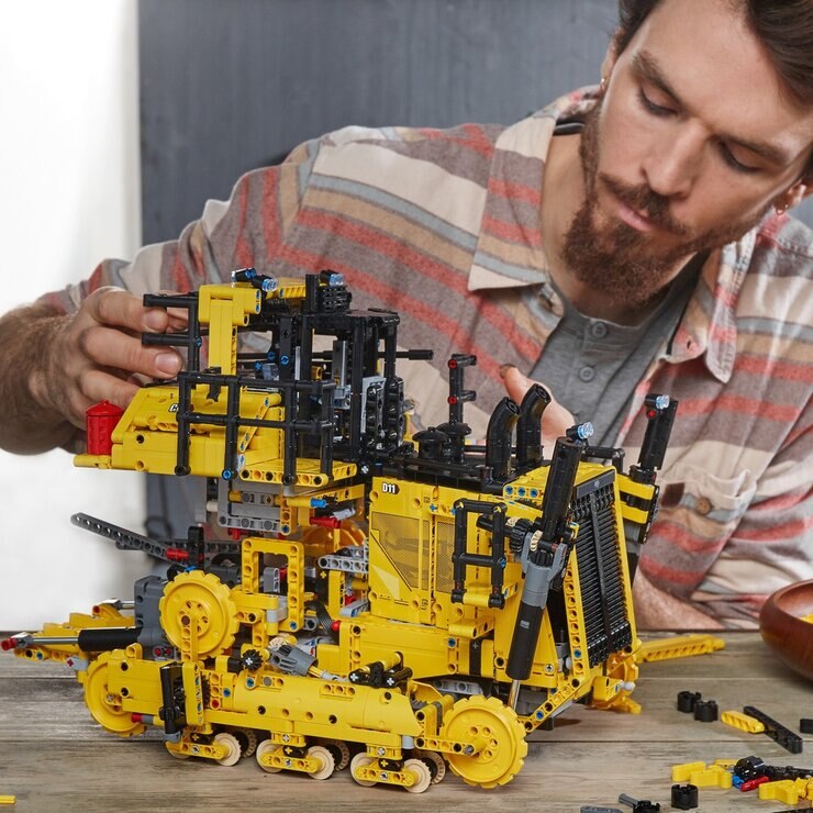 レゴ テクニック Cat D11 ブルドーザー レゴ テクニック Cat D11 ブルドーザー