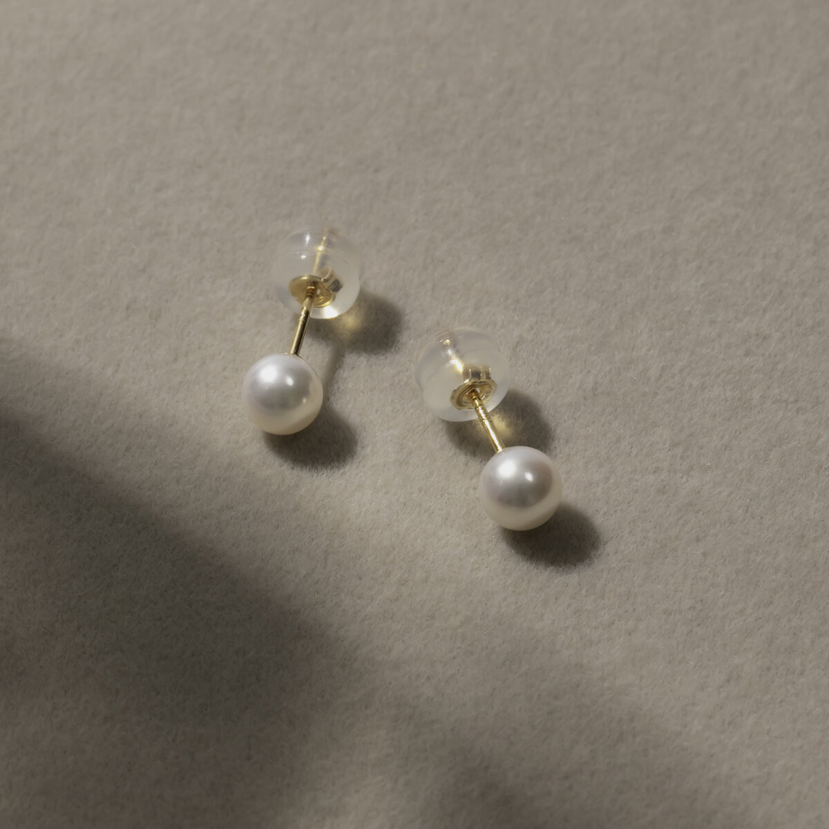 アーカー 18Kイエローゴールド/ダイヤ/アコヤパール マーチ（クラブ） ピアス 18K イエローゴールド アコヤパール ピアス 4.5mm | Costco Japan