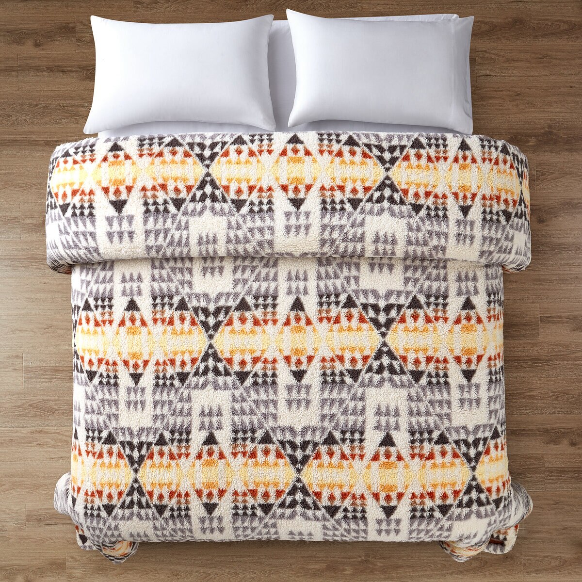 ペンドルトンシェルパブランケット クイーン 248 cm x 231cm ペンドルトン シェルパ ブランケット クイーン WHITE ふわふわ