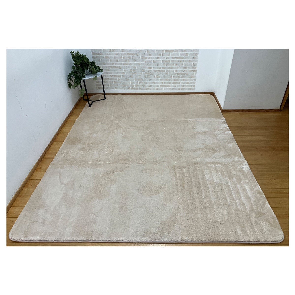 昭和西川 極厚フランネルラグ 200 x 270cm 昭和西川 極厚フランネルラグ 200 x 270cm