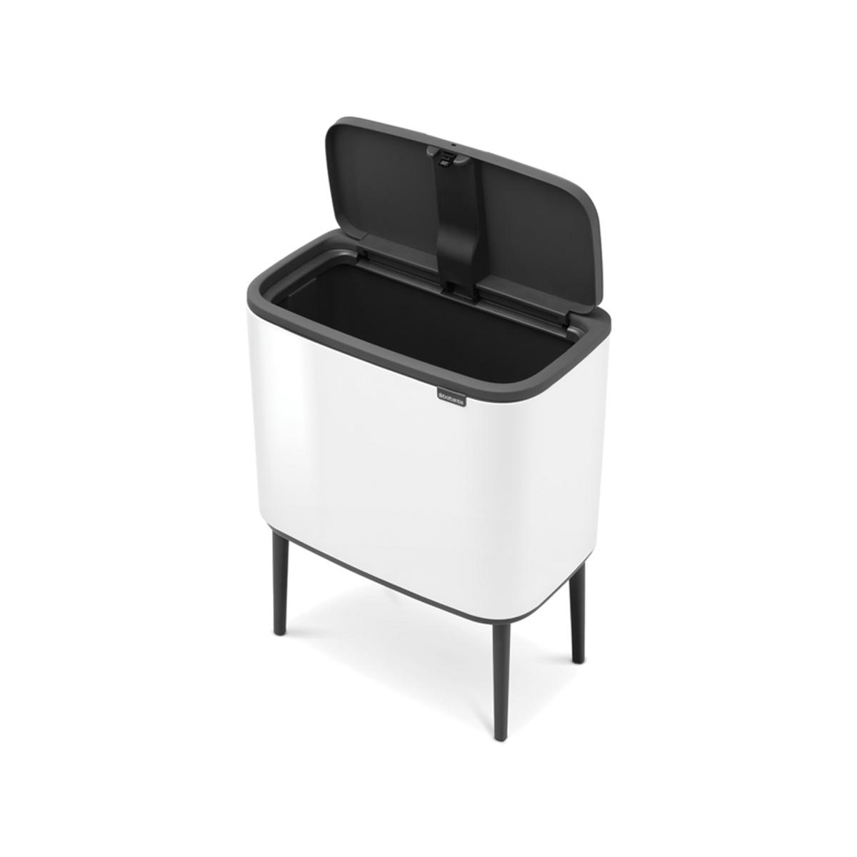 ブラバンシア Boタッチビン 36L   タッチ式ごみ箱(脚つき)  ホワイト  313509