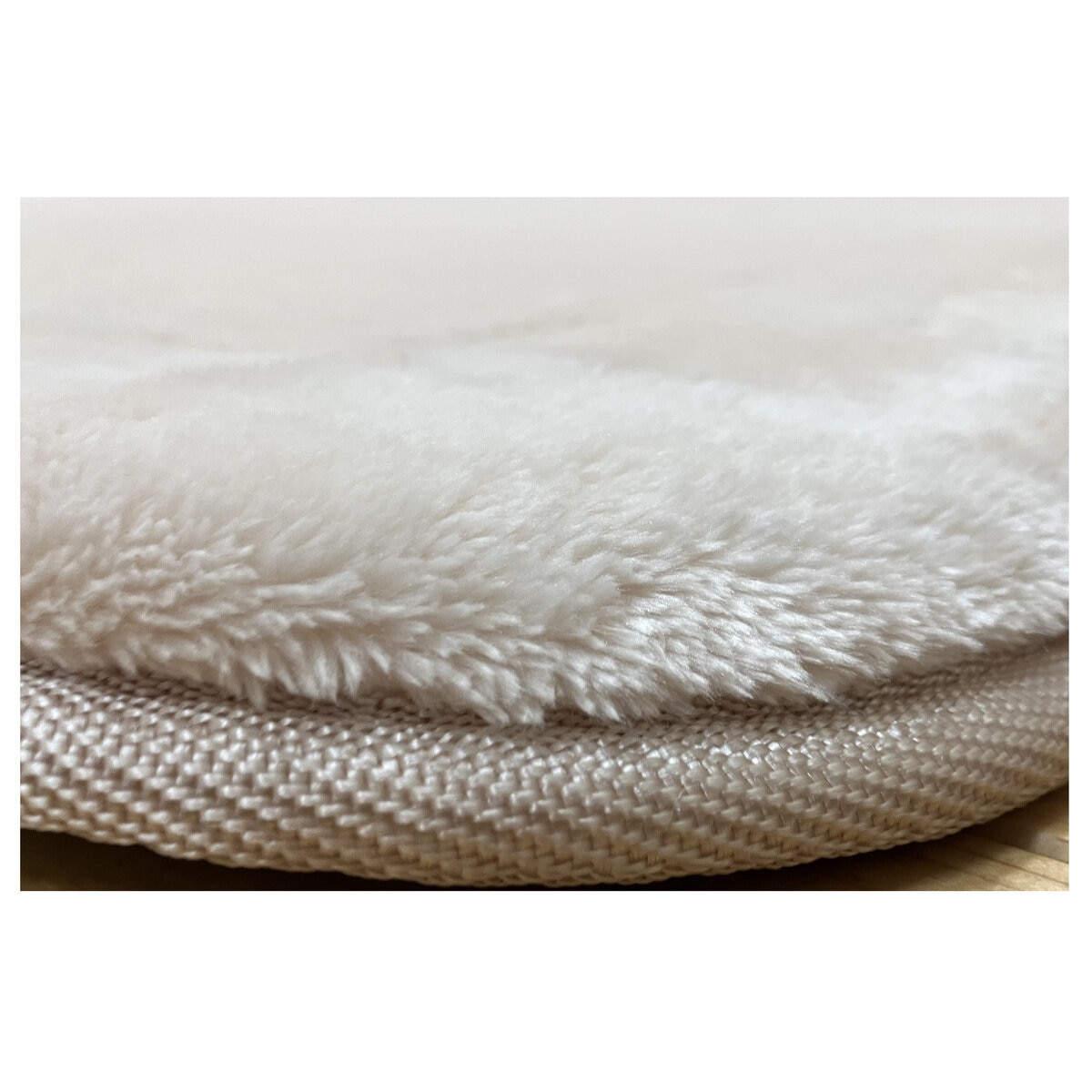 極厚フランネルラグ すべり止め付き 180cm x 230cm クリーム | Costco