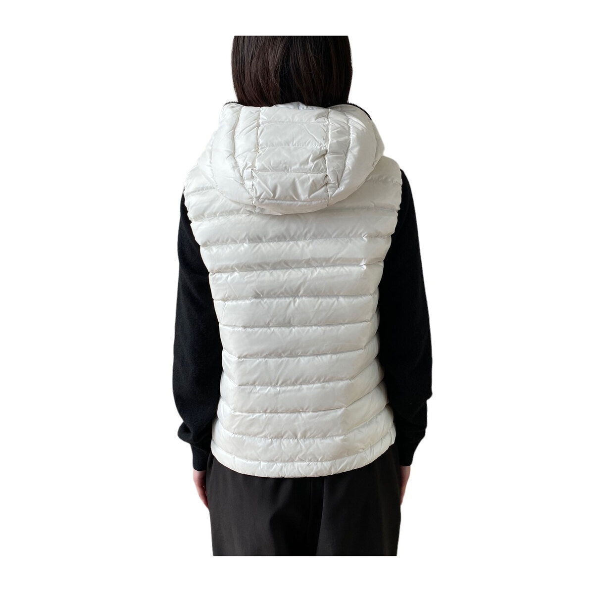 デュベティカ レディース ベスト PACENZA ホワイト 46 | Costco Japan
