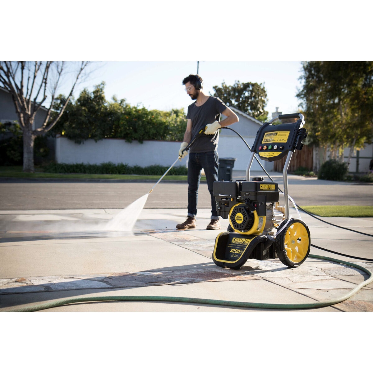 チャンピオン エンジン式 高圧洗浄機 3200PSI