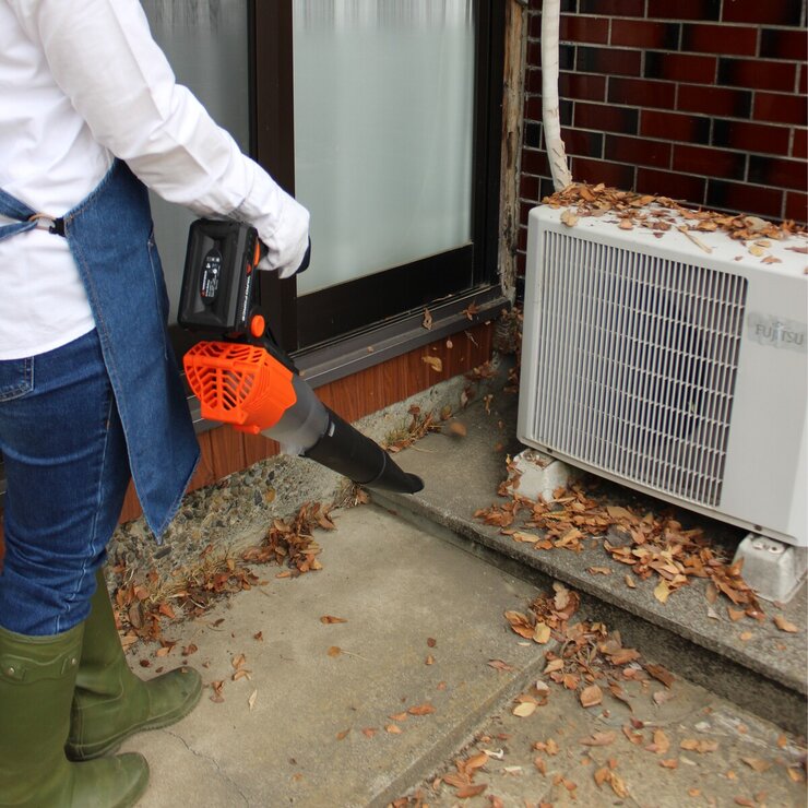 ヤードフォース 24V コードレス ジェットスクリューブロワー LBC13-JP