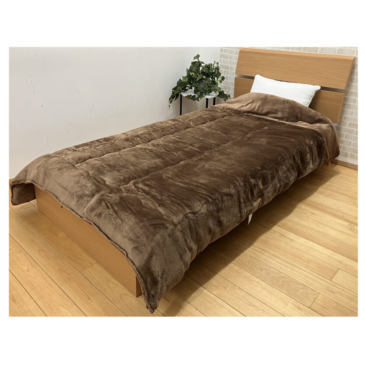 昭和西川 フランネルボア掛け布団 150cm x 200cm ブラウン | Costco Japan