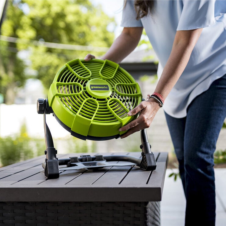 本体のみ、バッテリー別売】Greenworks 24V ポータブルファンPAG401