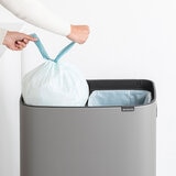 ブラバンシア BoタッチビンHi 2x30L   タッチ式ごみ箱 2分別(脚つき)  ミネラルコンクリートグレー  130663