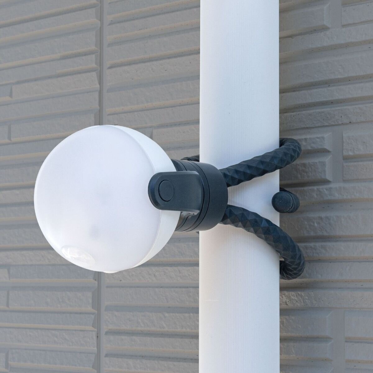 NEWGALE Anywhere Rechargeable Sensor Light 450lm