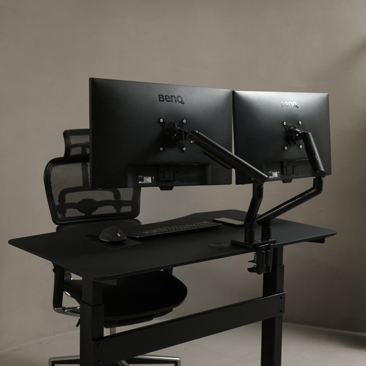 iggy / デュアルモニターアーム / DA122 / 耐荷重2～9kg / 13