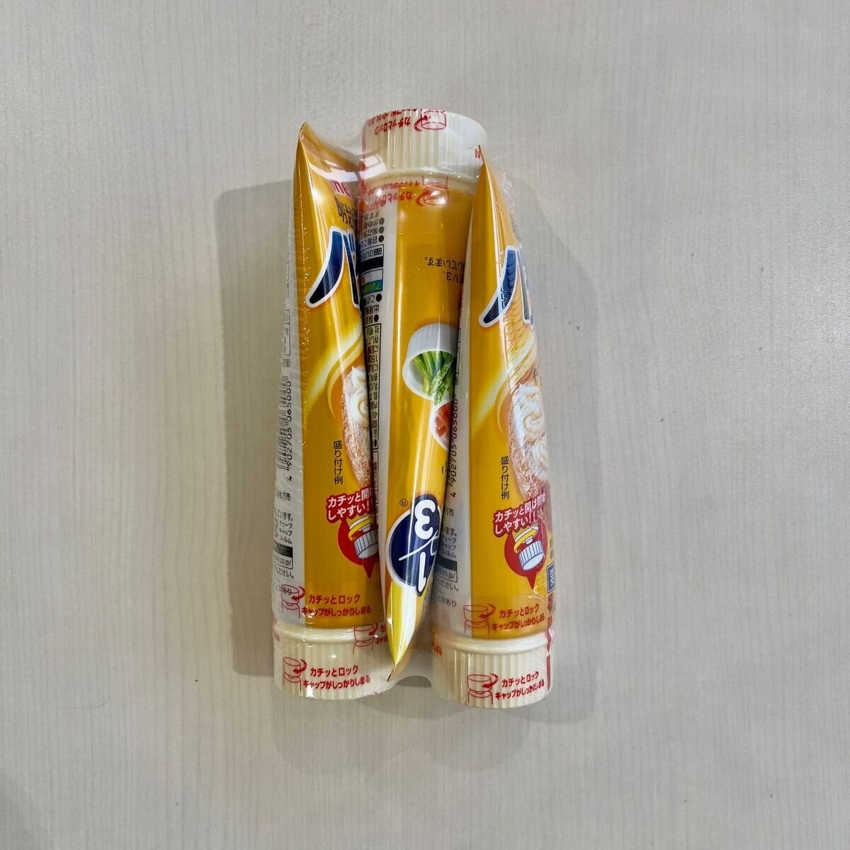 明治チューブでバター 1/3 (150g×3個) 明治チューブでバター 1/3 (150g×3個)