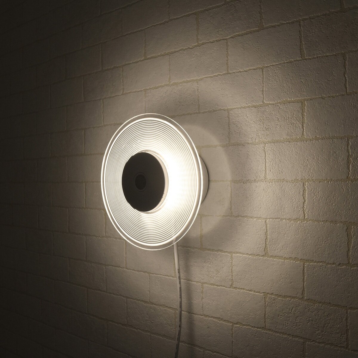 DAISHIN ルナルークスLEDセンサーライト ACコンセント式 電球色 DLA