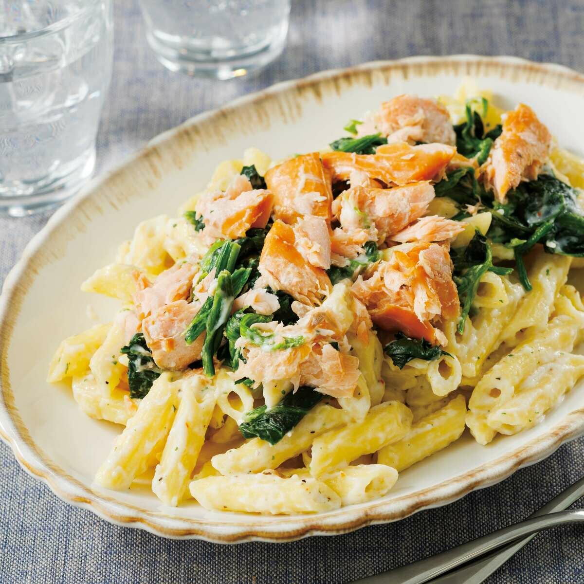 サーモンクリームペンネ