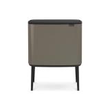 ブラバンシア Boタッチビン 36L   タッチ式ごみ箱(脚つき)  プラチナ  315787