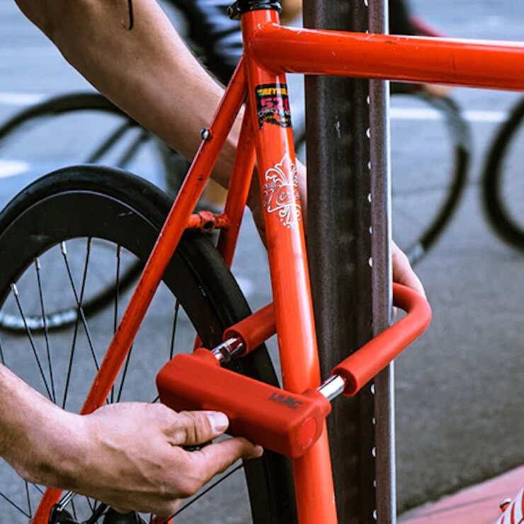 ULAC ストックホルム レッド