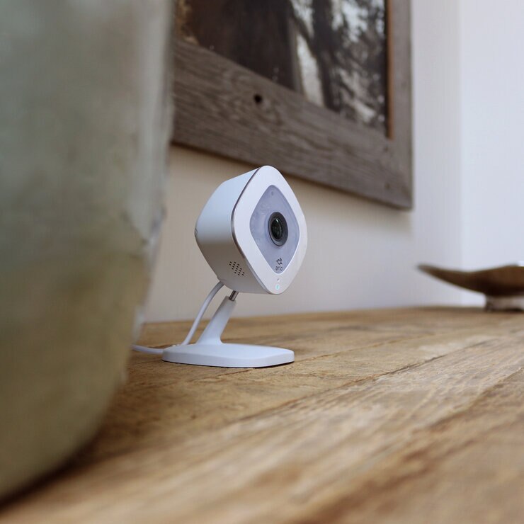 Arlo Q FullHD ワイヤレスバッテリーカメラ VMC3040 Arlo Q FullHD ワイヤレスバッテリーカメラ VMC3040