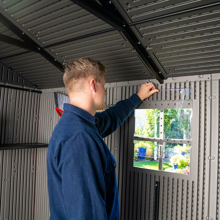 LIFETIME 9.5 x 7 フィート (2.9 x 2.1 m) 屋外用物置