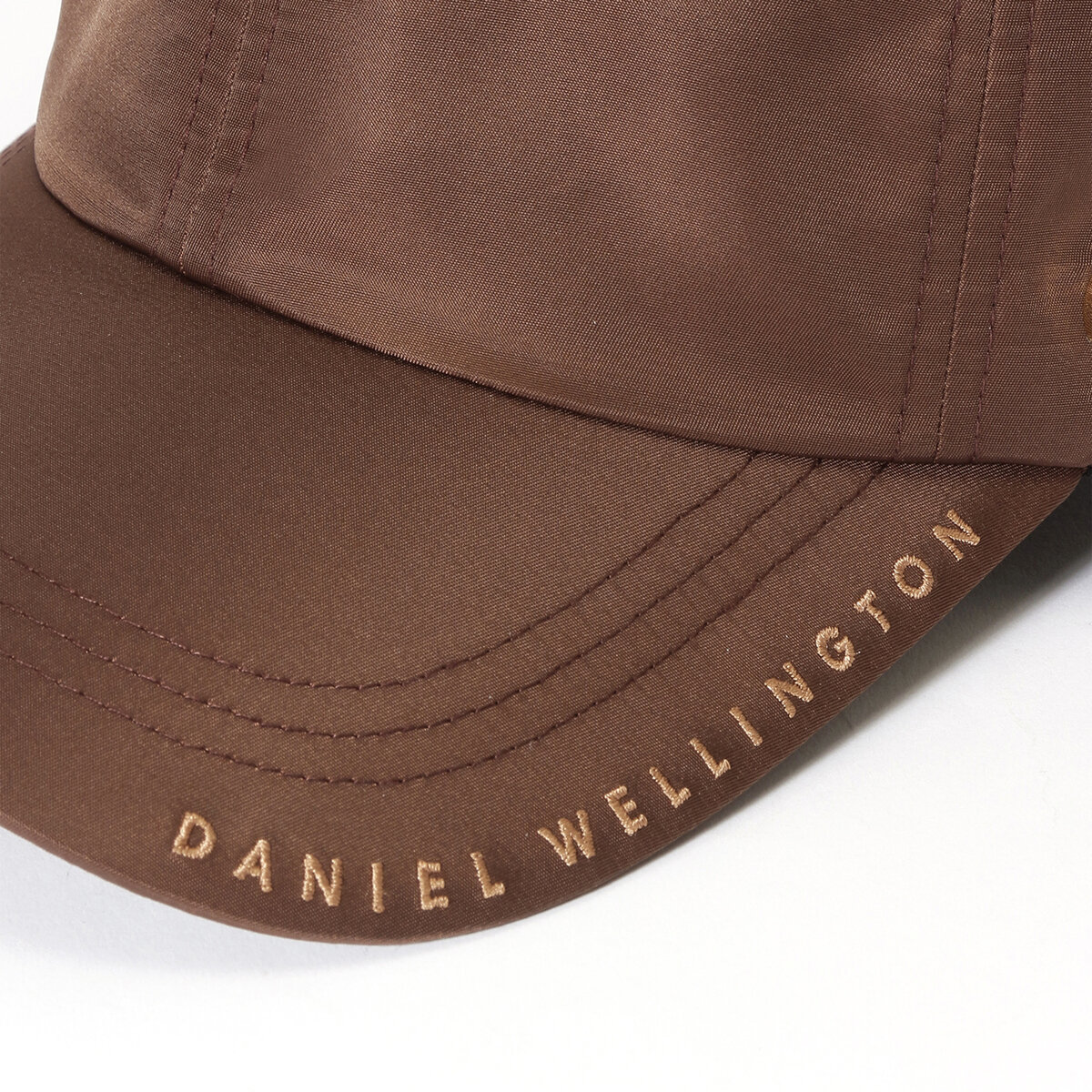 ダニエルウェリントン ナイロン キャップ ブラウン