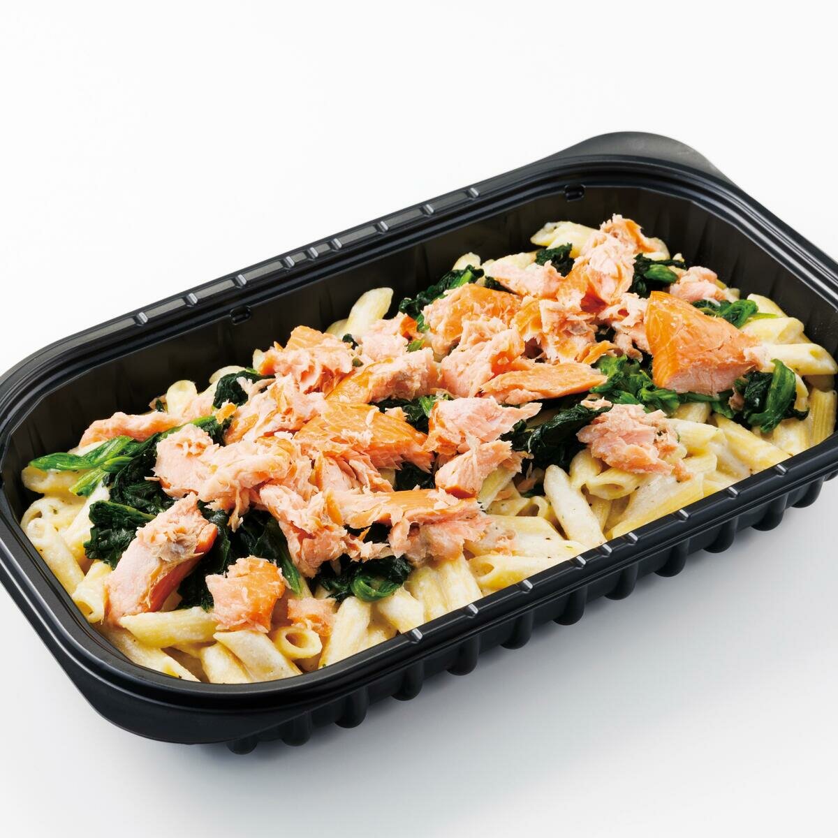 サーモンクリームペンネ