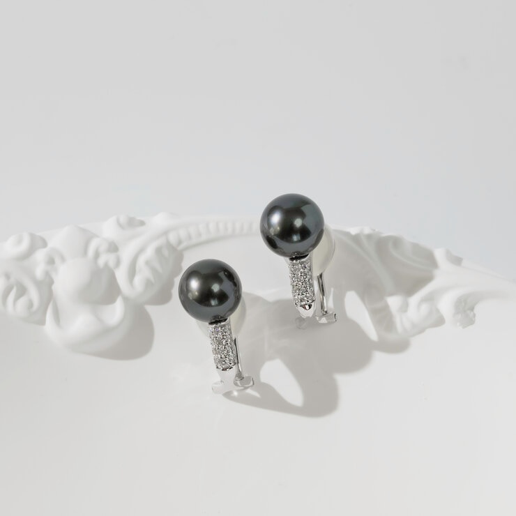 黒蝶真珠 18Kホワイトゴールド 0.24ct ピアス