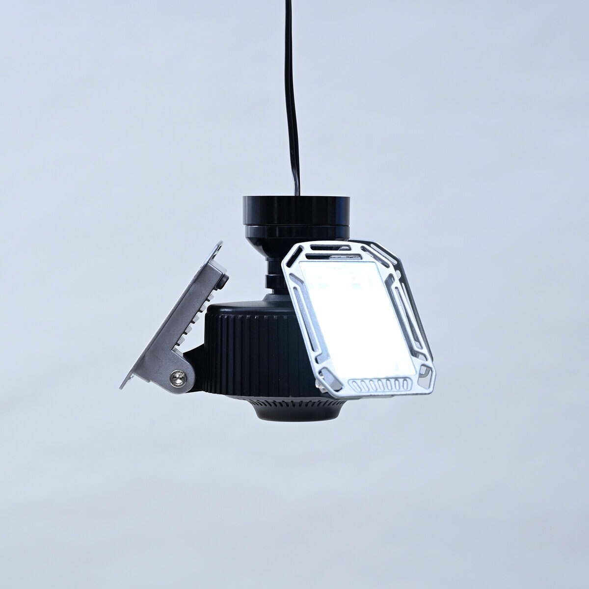 YAMAZEN 3灯LEDガレージライト/ライト用三脚スタンドセットGL3-0500SSG-70BSET YAMAZEN 3灯LEDガレージライト/ライト用三脚スタンドセットGL3-0500SSG-70BSET