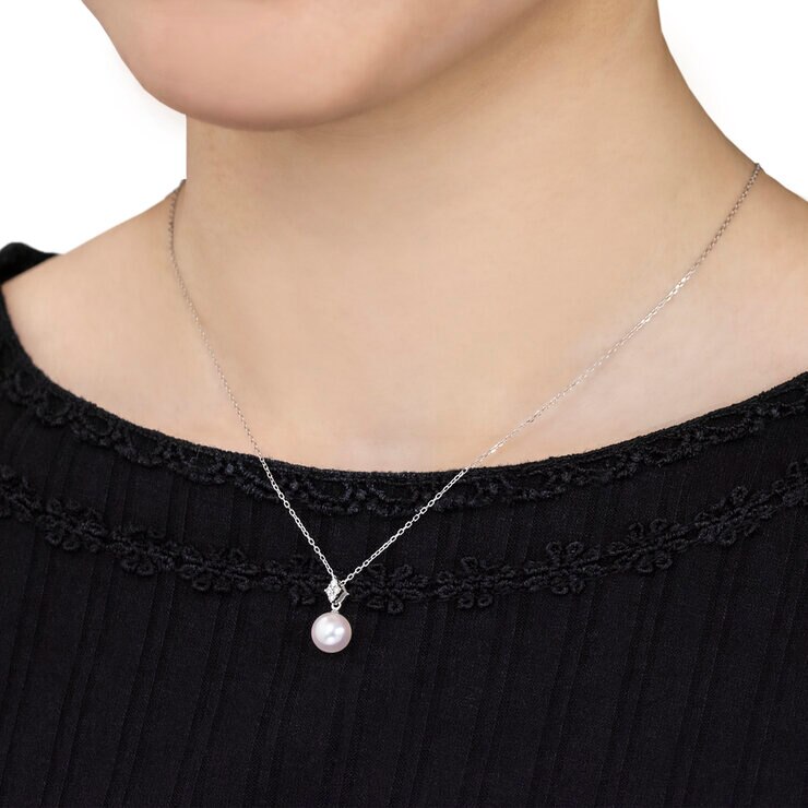 18K ホワイトゴールド あこやパール 8.00mm & ダイヤモンド 0.07カラット ネックレス 18K ホワイトゴールド あこやパール 8.00mm & ダイヤモンド 0.07カラット ネックレス