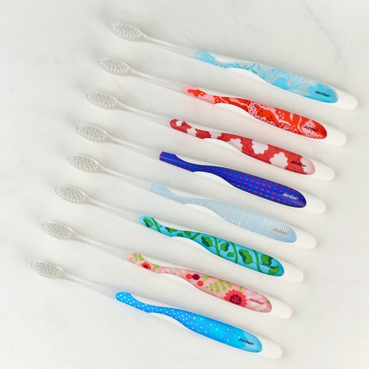 Jordanインディビジュアル ハグキケア 歯ブラシ 8本 | Costco Japan