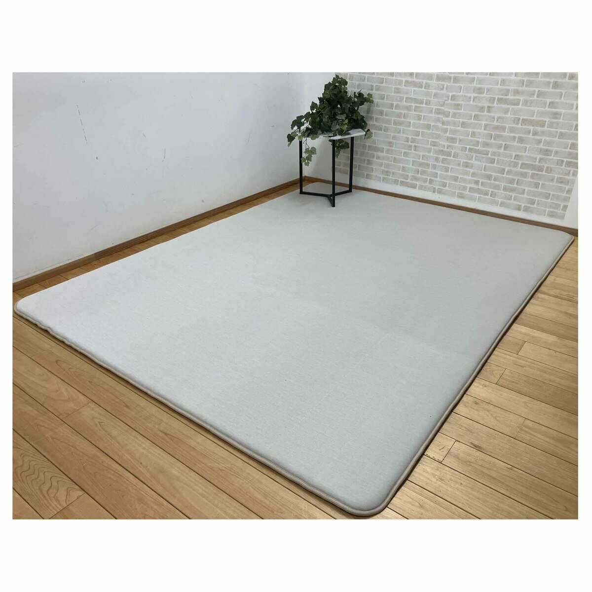 昭和西川 極厚冷感ラグ 180 x 230cm ベージュ