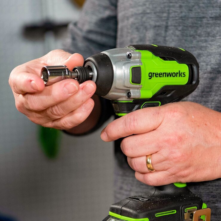 Greenworks 24V 298N-m (2,640 in-Lbs) Brushless Motor Impact Driver