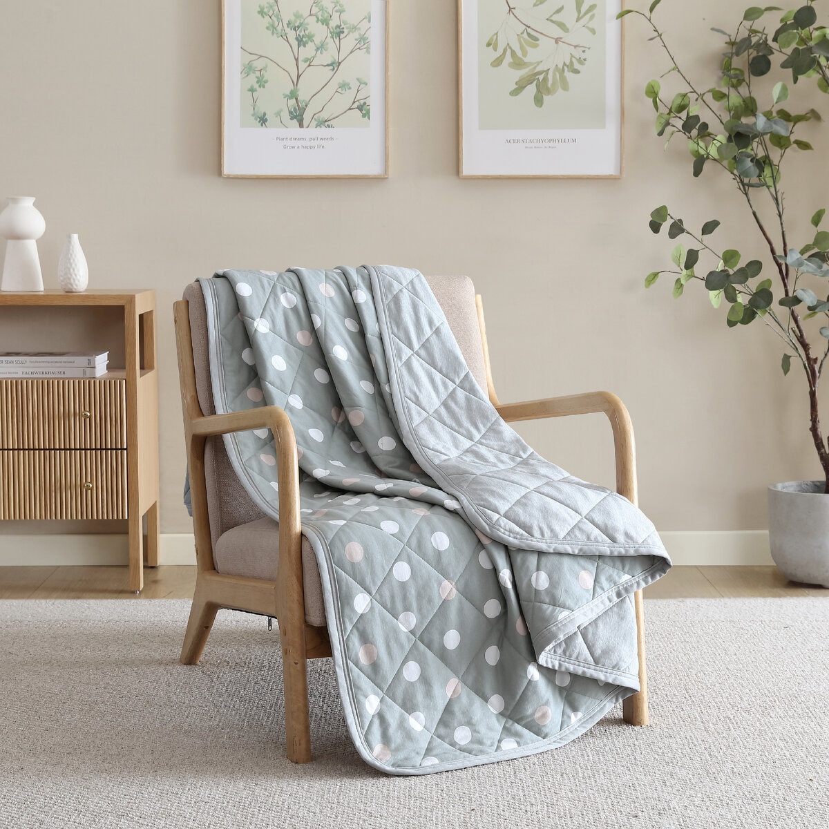 サットンプレイスコレクション リバーシブル 冷感 ひざ掛け 152cm x 177cm サットンプレイスコレクション リバーシブル 冷感 ひざ掛け 152cm x 177cm