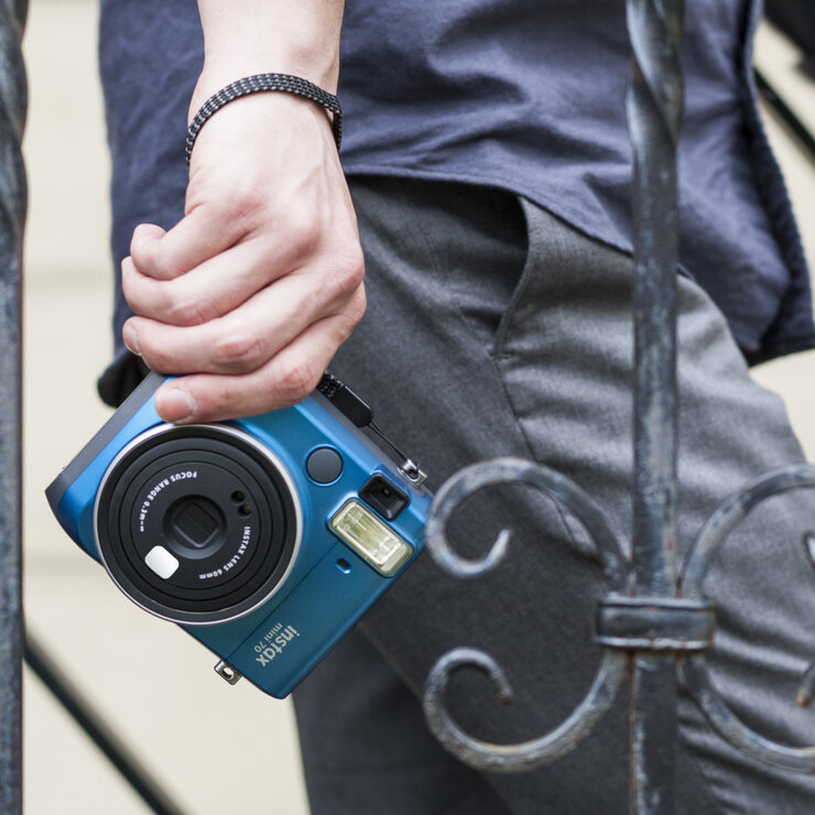 FUJIFILM インスタントカメラ instax Mini 70N