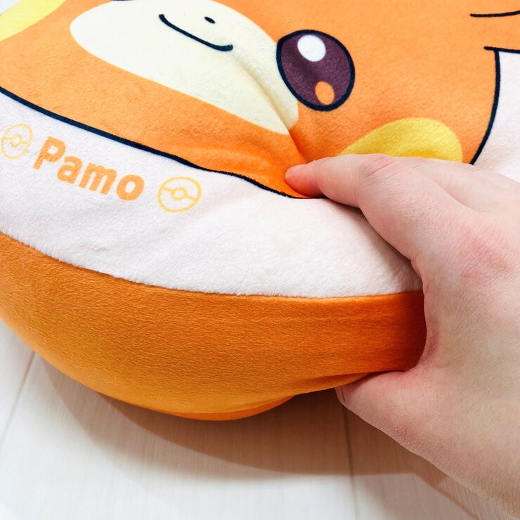 ポケモン ダイカットクッション 25cm x 30cm パモ