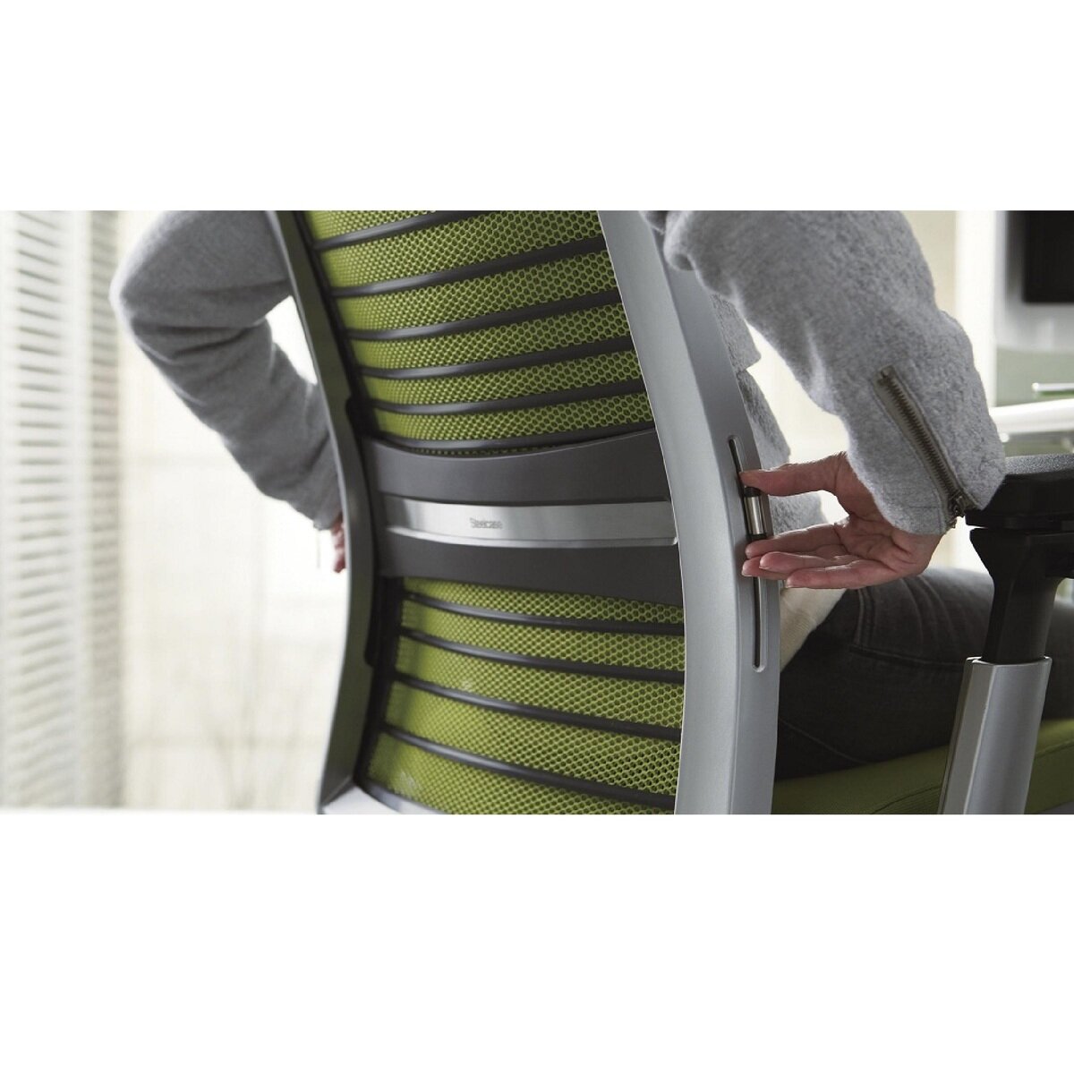 スチールケース シンクチェア プラチナフレーム スカーレット スチールケース シンクチェア プラチナフレーム スカーレット