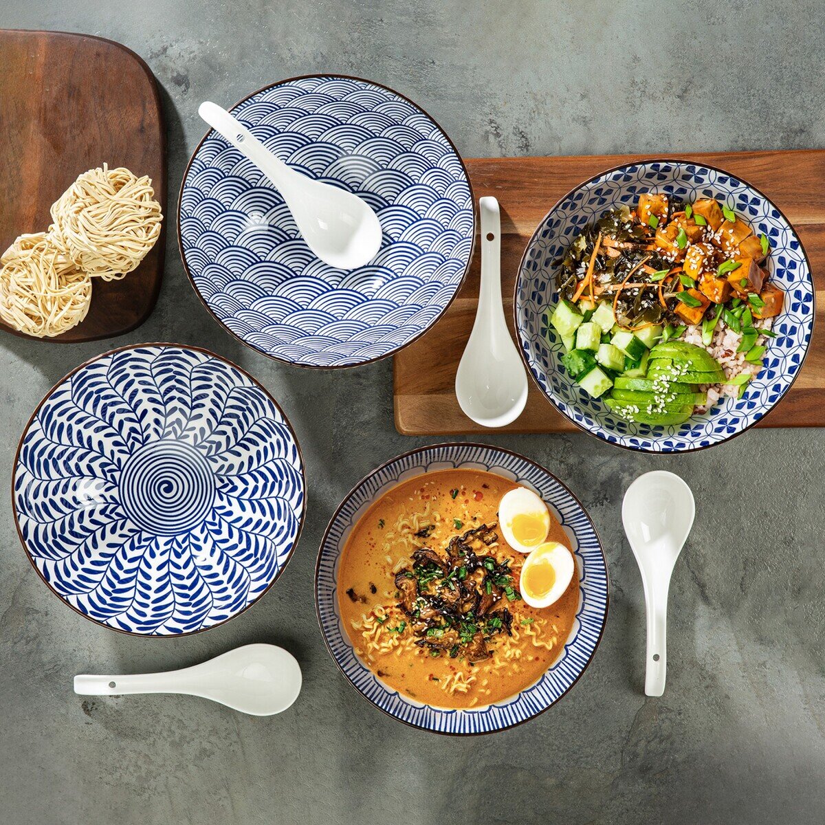 Signature Housewares Ramen Bowls With Spoons 4PC
