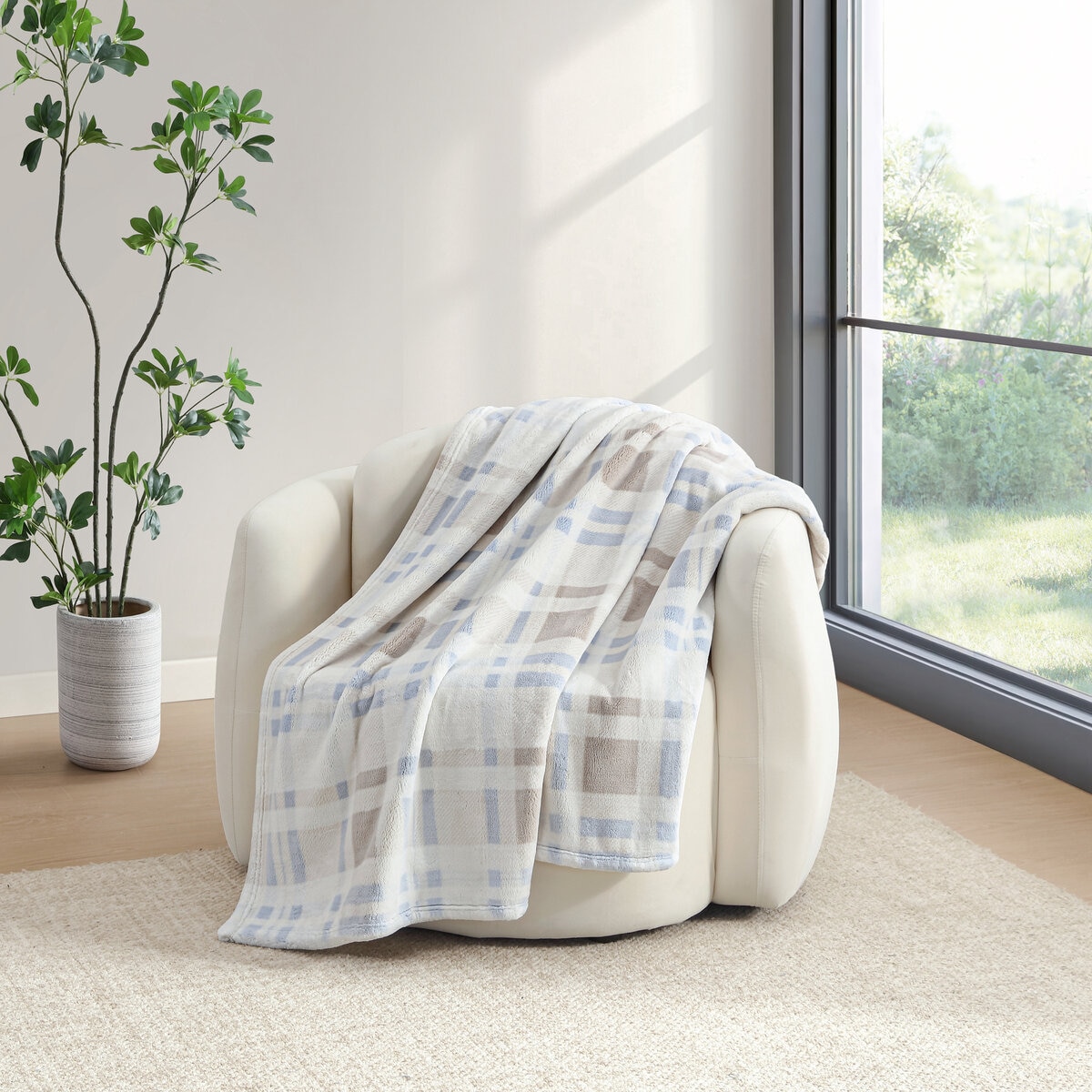 大判ひざ掛け 152cm x 177cm ラナ プレイド アイボリー