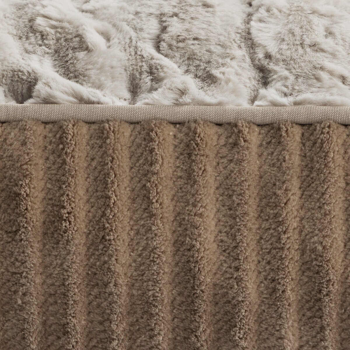 カークランドシグネチャー L型ペットベッド ブラウン/ベージュ