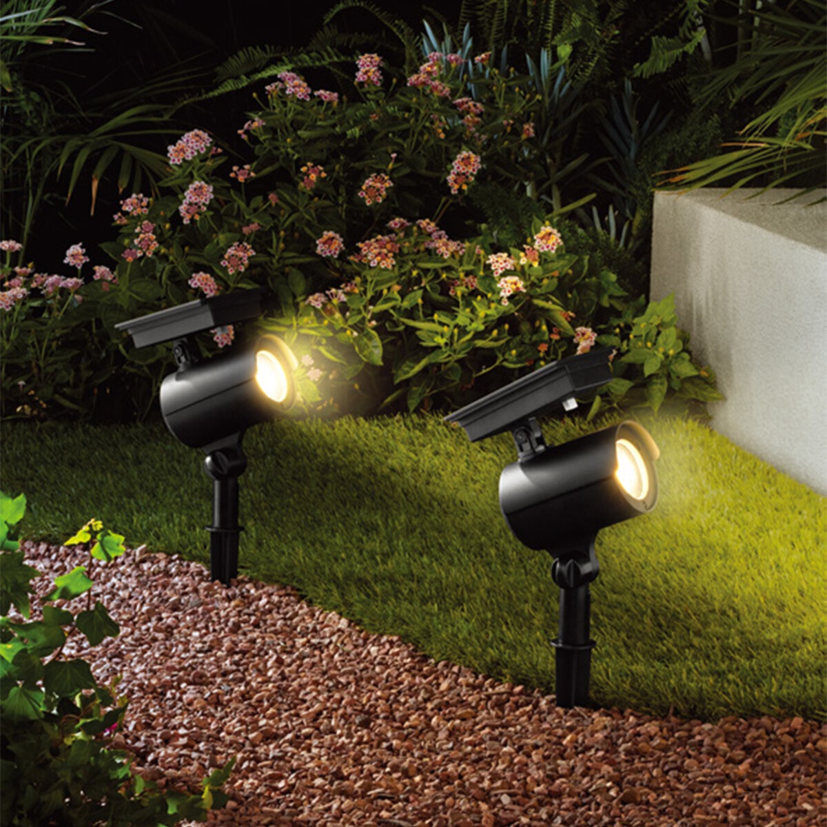 Dais LED ソーラースポットライト 2個セット Dais LED ソーラースポットライト 2個セット