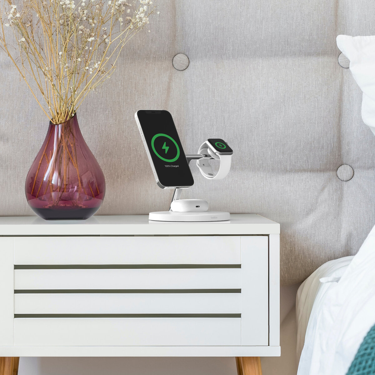 ベルキンBELKIN Mag Safe充電器　WIZ009DQWH 白 Amazon.co.jp: 【VGP 2022受賞】Belkin 3 in 1 MagSafe充電器