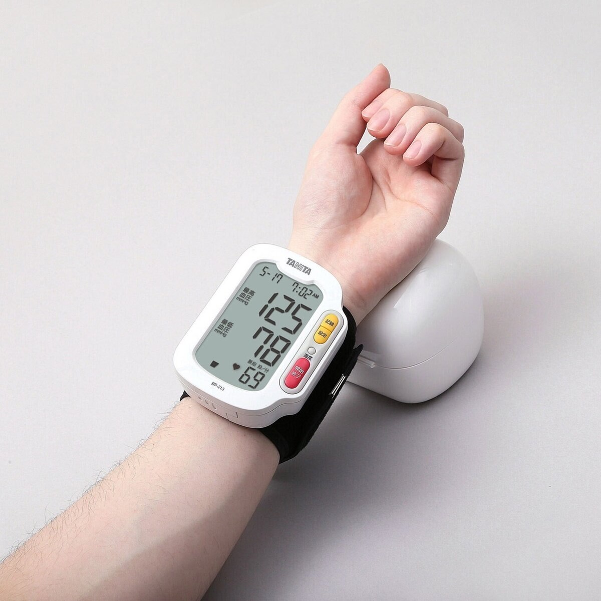 タニタ 手首式血圧計 BP213