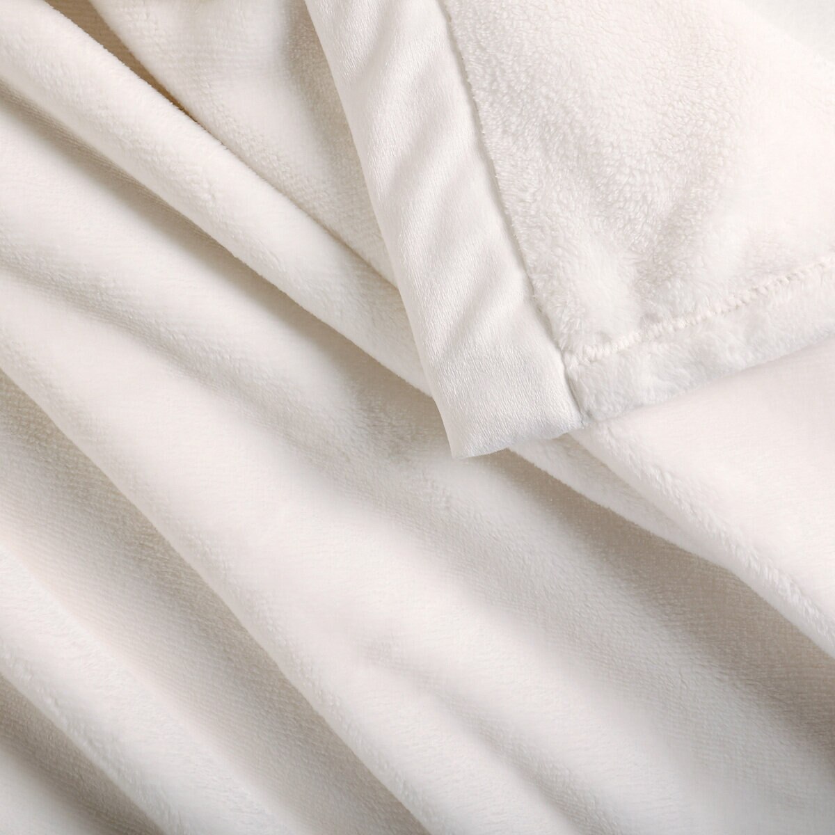 カークランドシグネチャー ブランケット ダブル クラウドダンサー