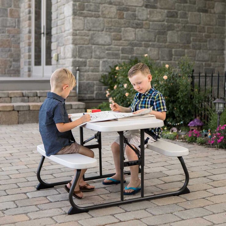 コストコ　キッズ　ピクニックテーブル Lifetime Children's Picnic Table | Costco