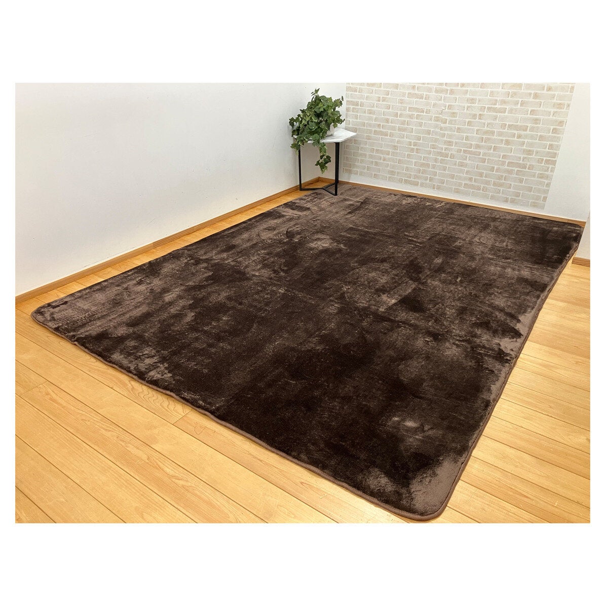 フランネルラグ　 ブラウン　西川　コストコ 昭和西川 極厚フランネルラグ 200 x 270cm ブラウン | Costco Japan