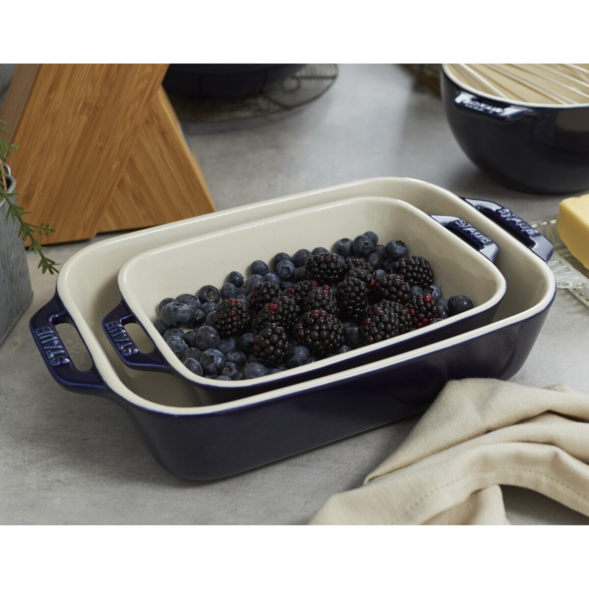 staub グラタン皿」の人気商品一覧 | 安い商品を通販サイトから探す